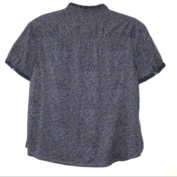 TALBOTS • Floral Stretch Keyhole Button Down • L - Picture 4 of 6